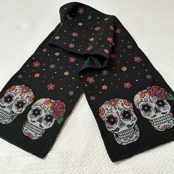 Sugar Skull Table Runner Black Flowers Dia de Los Muertos 70” X 13” Canvas - Picture 1 of 5